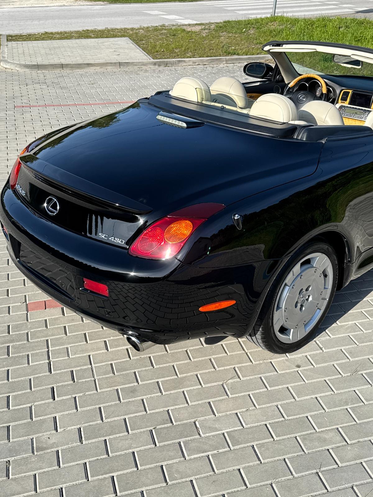 Lexus SC z lakierem zabezpieczonym powłoką ochronną, pierwsze ujęcie