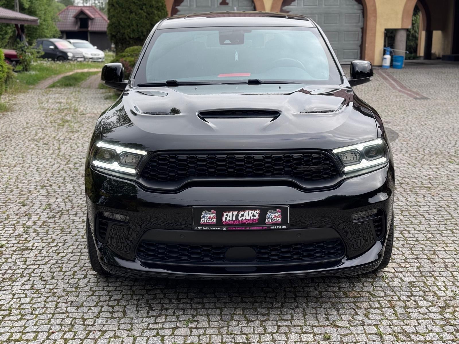 Dodge Durango po zabezpieczeniu folią PPF, ujęcie boczne