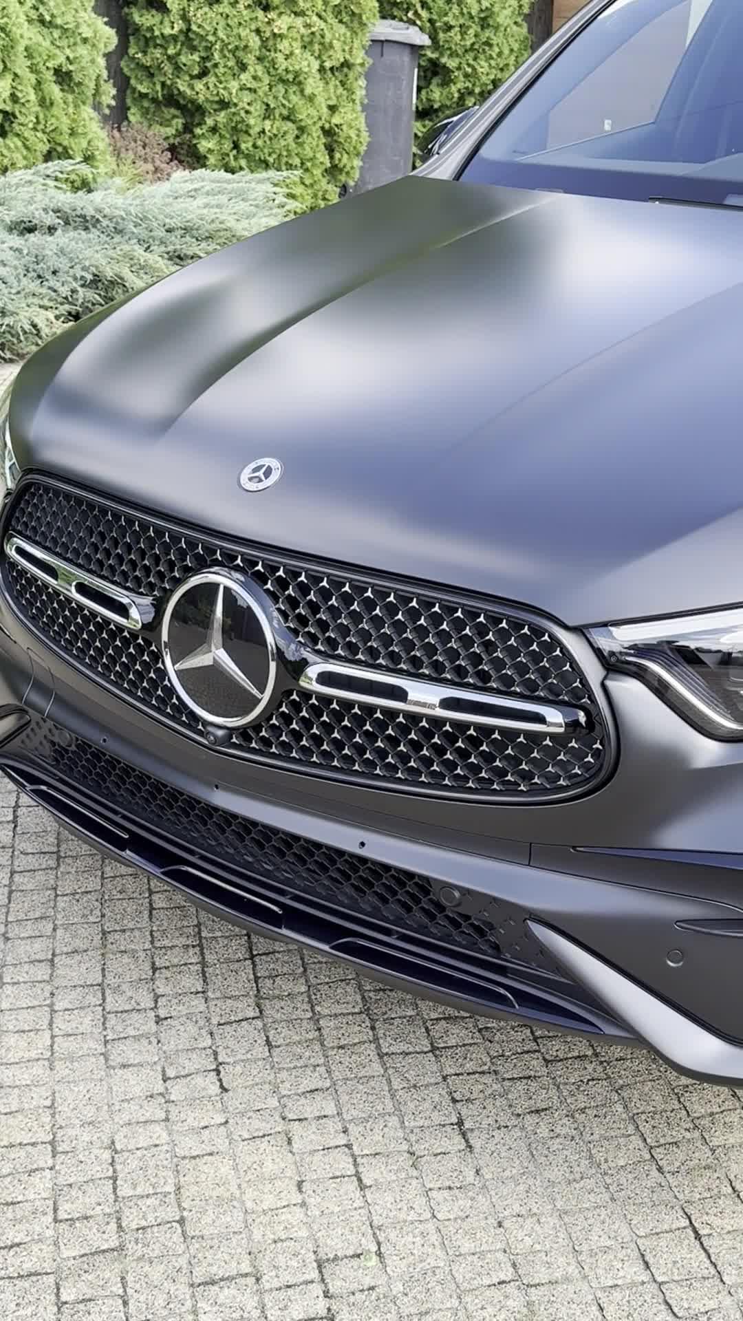 Mercedes GLC zabezpieczony matową folią PPF — podgląd filmu