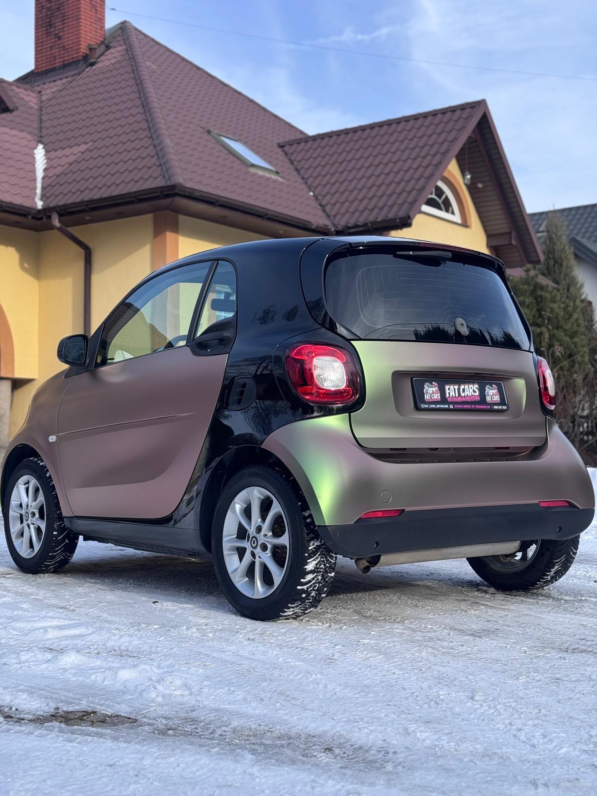 Smart po zmianie koloru nadwozia folią, trzecie ujęcie