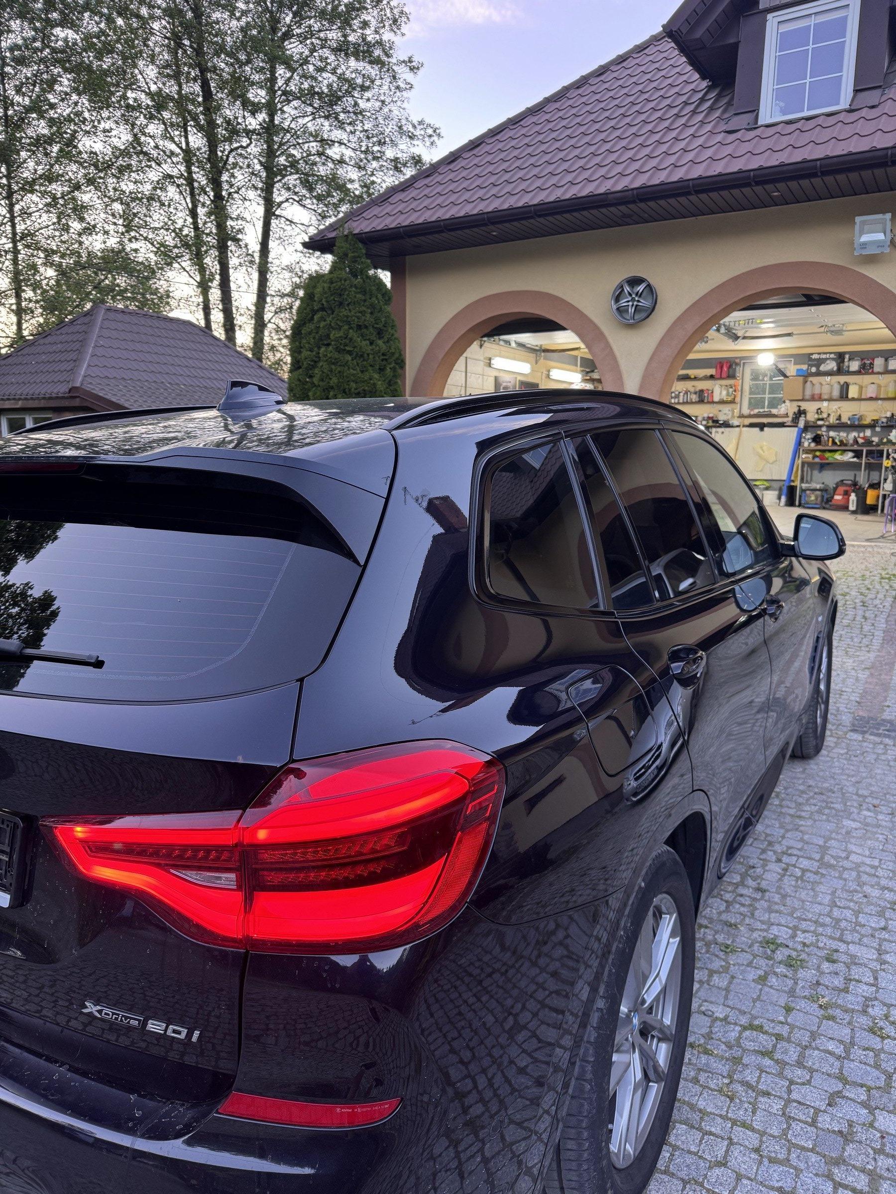 BMW SUV po przyciemnieniu szyb